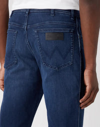 WRANGLER : Texas Straight Jeans - Arm Strong