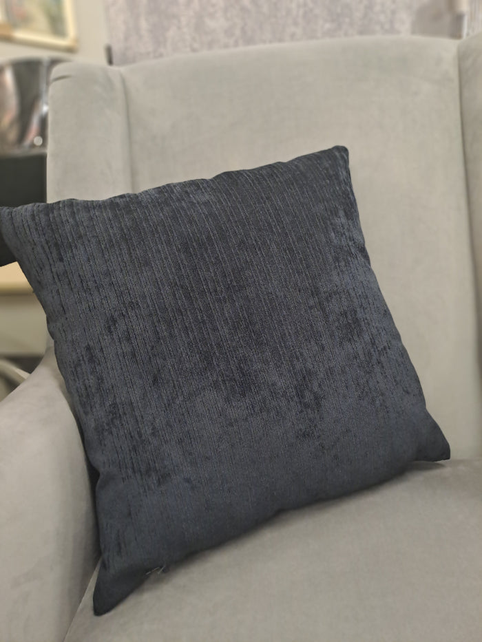 FULLSHIRE : Tropez Filled Cushion - Black