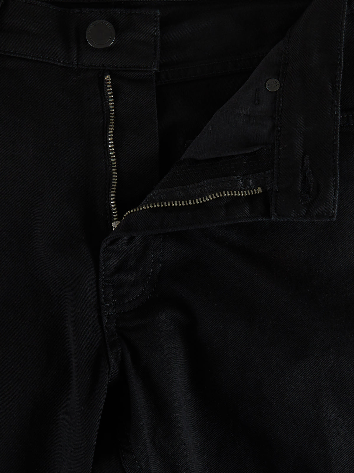 REMUS UOMO : Straight Fit Black Jeans