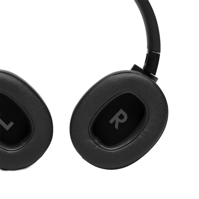 JBL : Tune 710 Bluetooth Headphones - Black