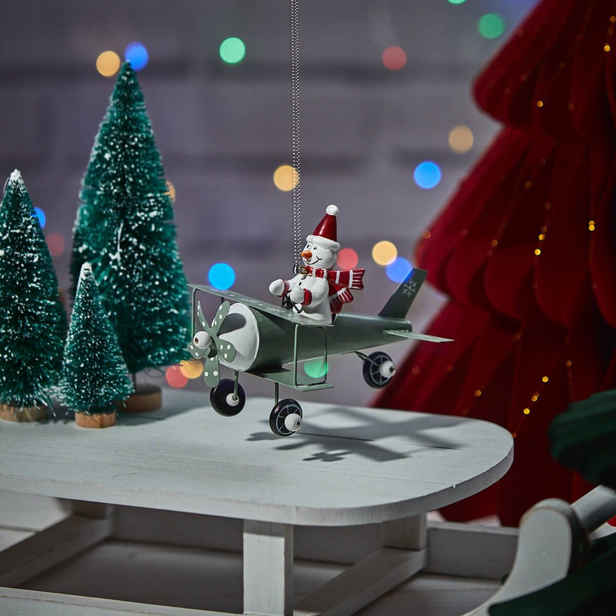 LANGS Christmas Metal Snowman in Plane Spring Hanger