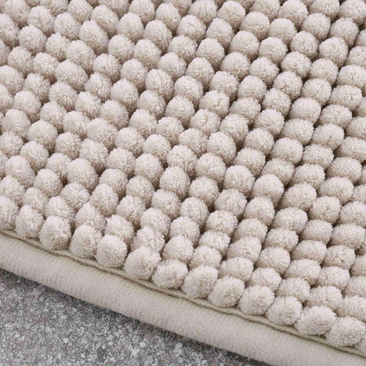 CATHERINE LANSFIELD : Bobble Bath Mat - Natural