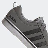 ADIDAS : Men's VS Pace 2.0 Shoes - Grey