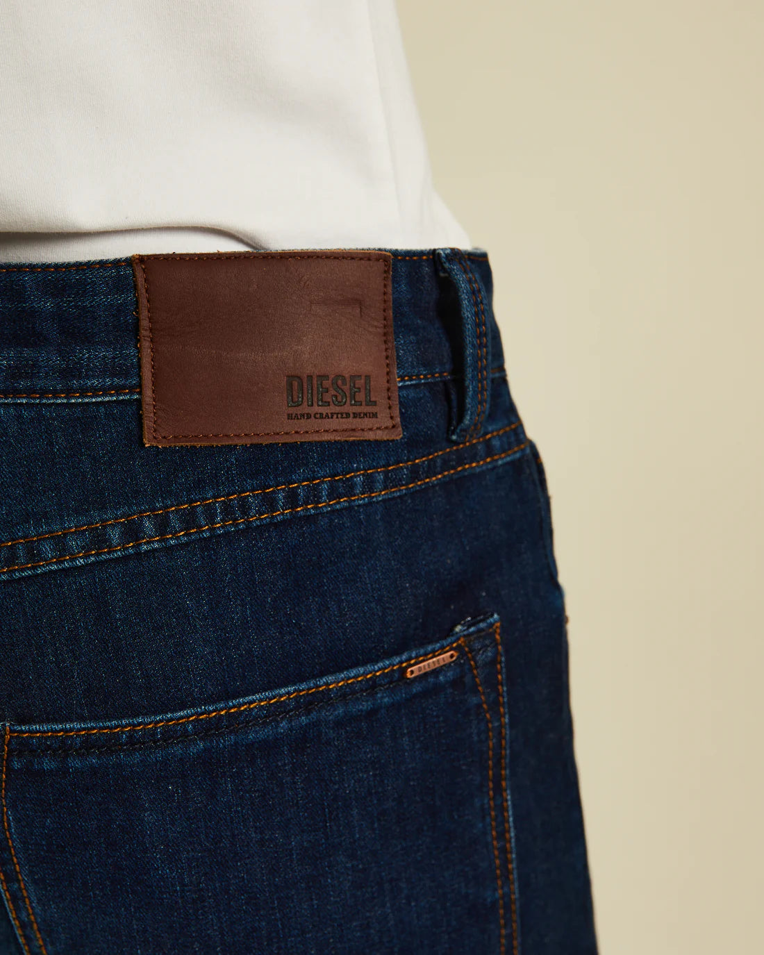 DIESEL : Holden Tapered Blue Wash Jeans