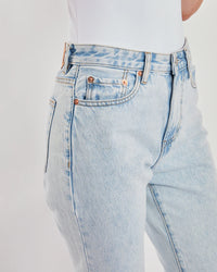 DIESEL : Kendra Straight Leg Jean