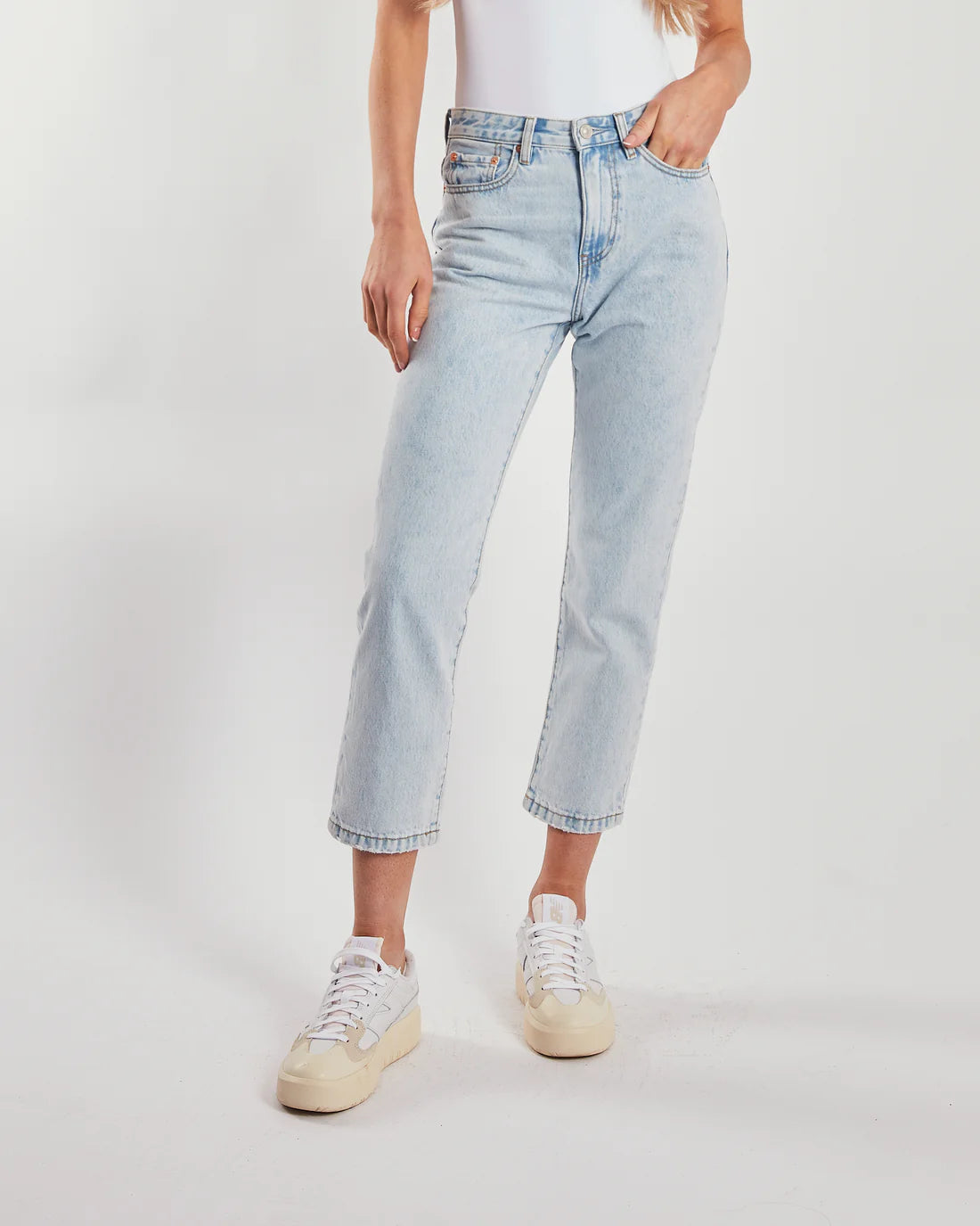 DIESEL : Kendra Straight Leg Jean