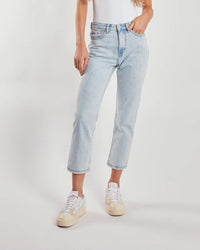 DIESEL : Kendra Straight Leg Jean