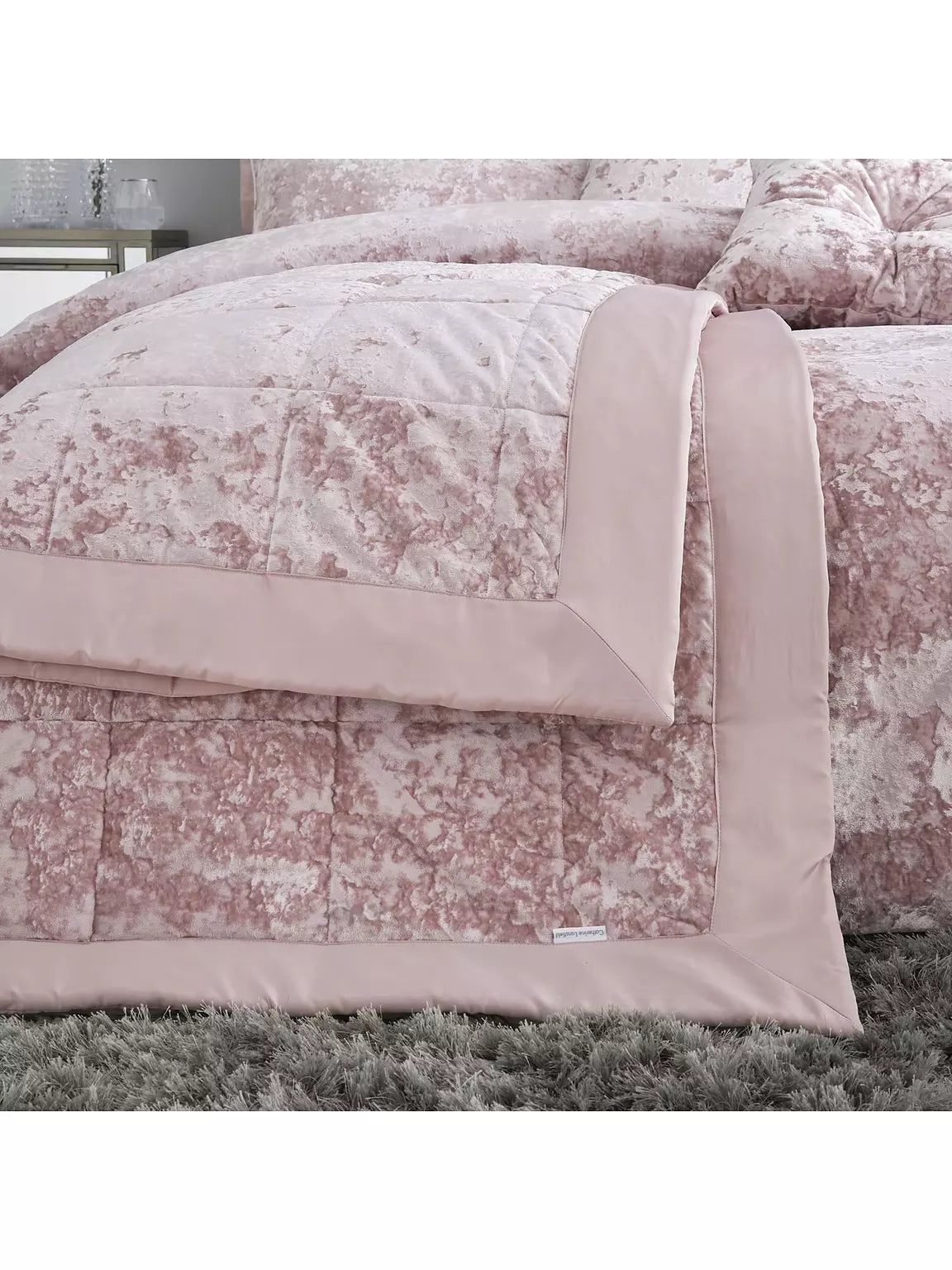 CATHERINE LANSFIELD Crushed Velvet Bedspread Throw - Blush Pink