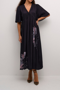 CULTURE : Vinny Chaina Long Dress