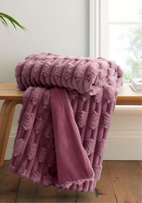 BIANCA Carved Faux Fur Throw 150x200cm - Pink