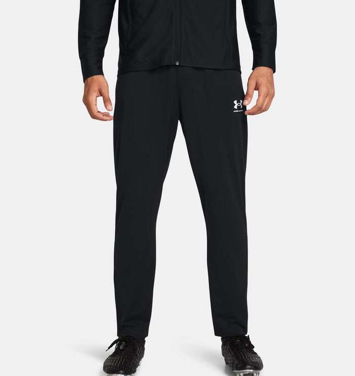 UNDER ARMOUR: Challenger Pants - Black