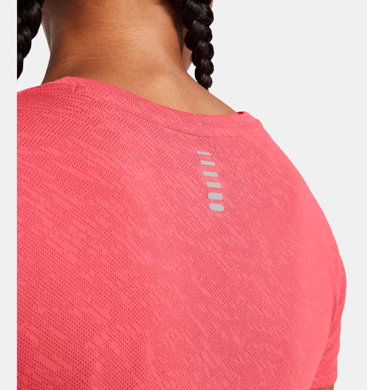 UNDER ARMOUR : Women's Launch Camo T-Shirt - Coral