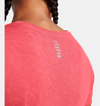 UNDER ARMOUR : Women's Launch Camo T-Shirt - Coral