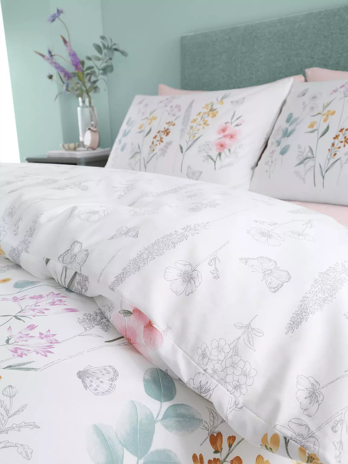 CATHERINE LANSFIELD Emilia Floral Reversible Duvet Cover Set