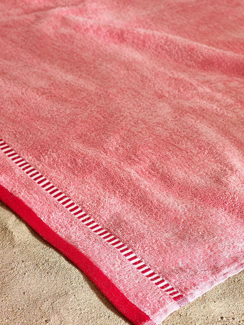 CATHERINE LANSFIELD Beach Huts Beach Lounger Towel - Coral