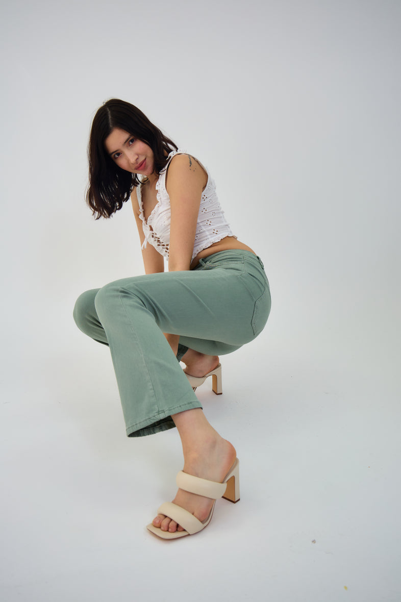 COPE CLOTHING : Culottes - Cropped Flare Jean - Khaki