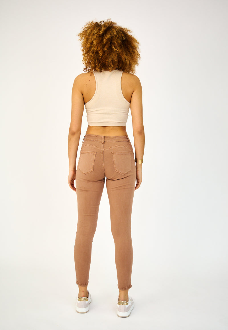 COPE CLOTHING : Slim Fit Push-Up Jeans - Tan