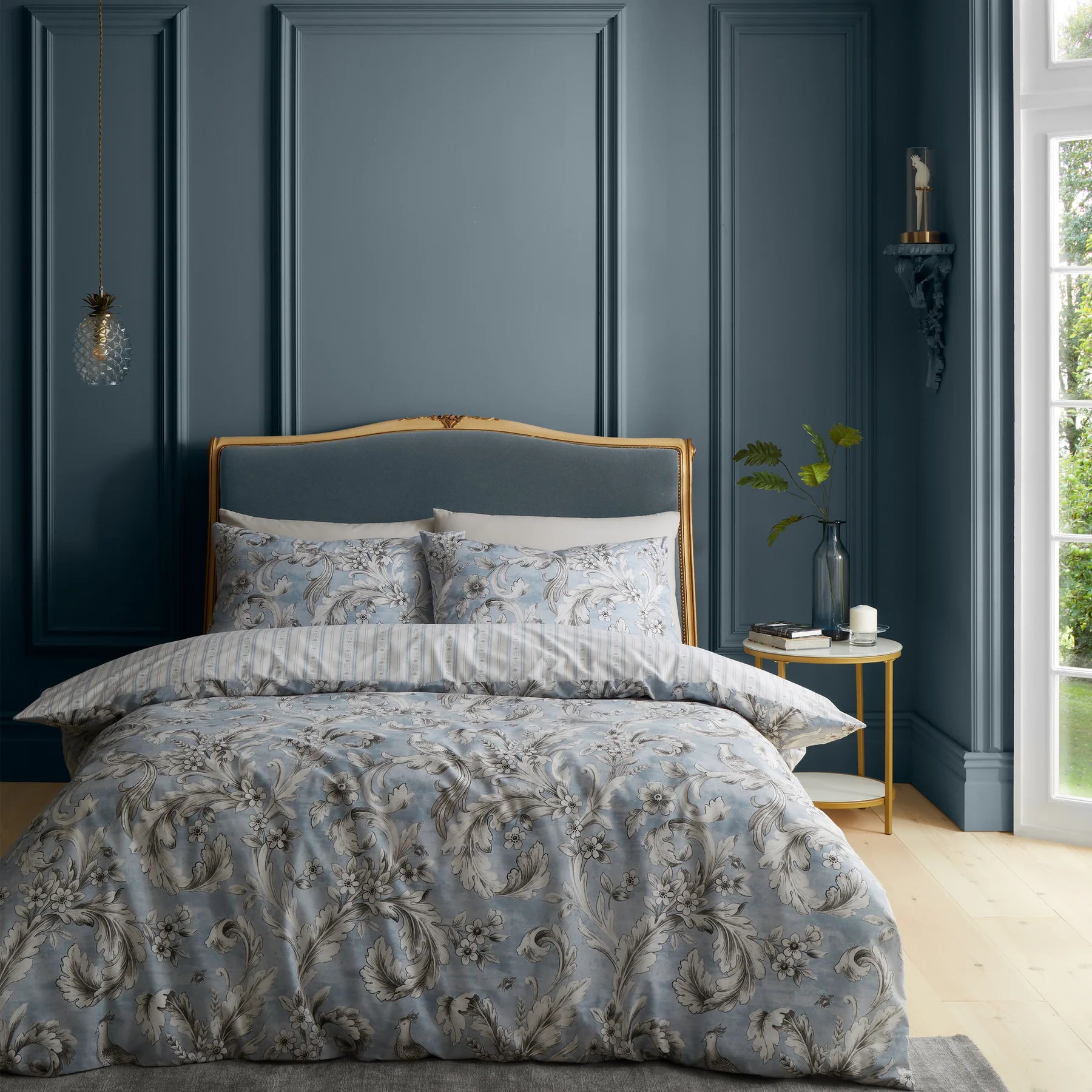 CATHERINE LANSFIELD : Bridgerton Regal Floral Bedding – The Cope