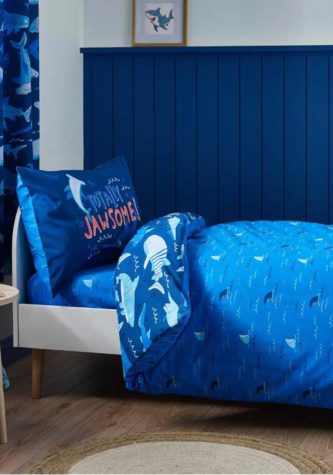 CATHERINE LANSFIELD Jawsome Shark Kids Duvet Cover Set - Blue