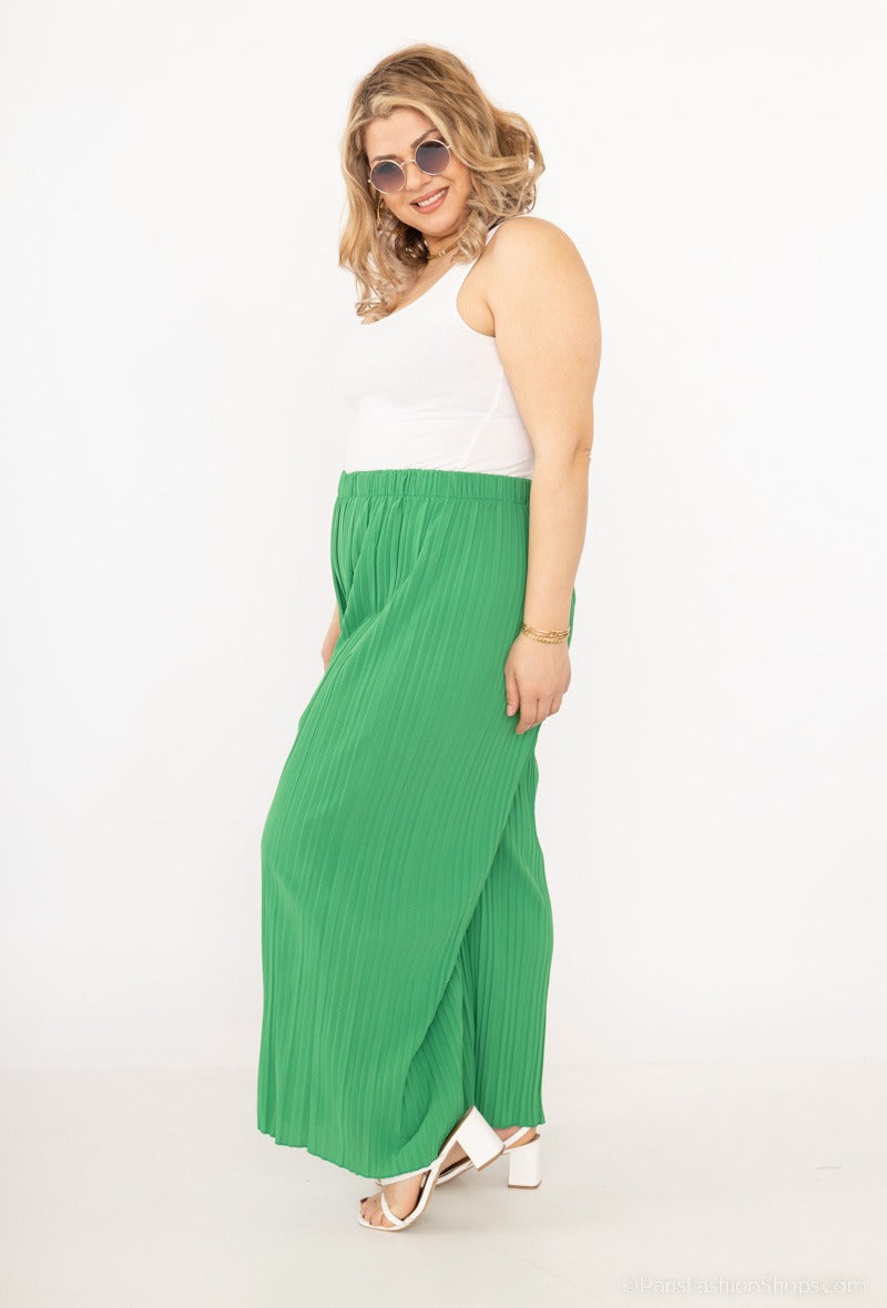 COPE CLOTHING : Curve Collection Pleated Pants