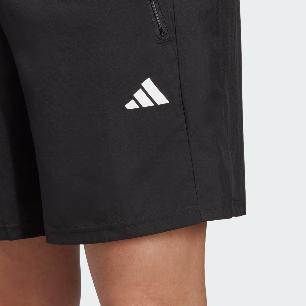 ADIDAS : Train Essentials Shorts