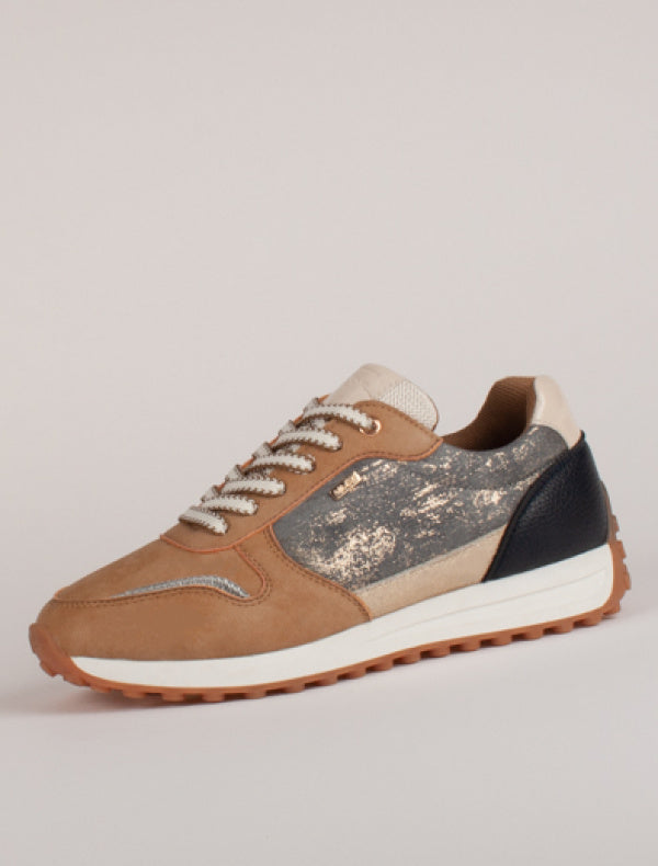 LLOYD & PRYCE : By Tommy Bowe Women's Dolf Trainer - Tan