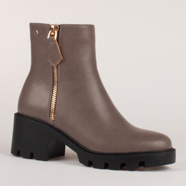 UNA HEALY : Sherry Darling Women's Boots - Taupe