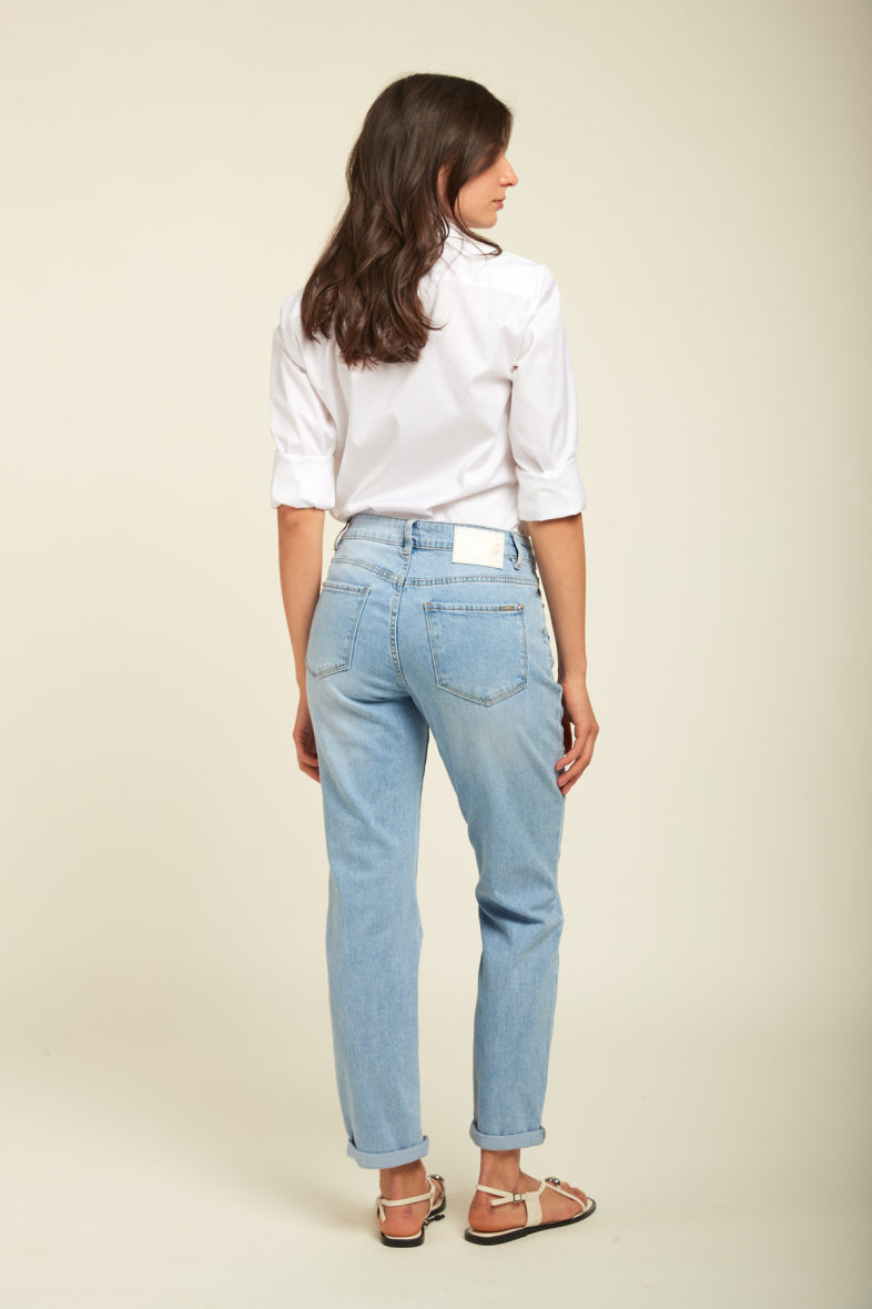 COPE CLOTHING : Mom Fit Jeans