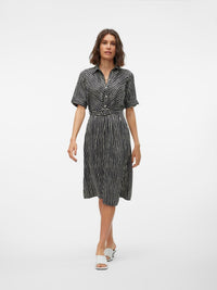 VERO MODA : Lillian Mara 2/4 Striped Shirt Dress - Black