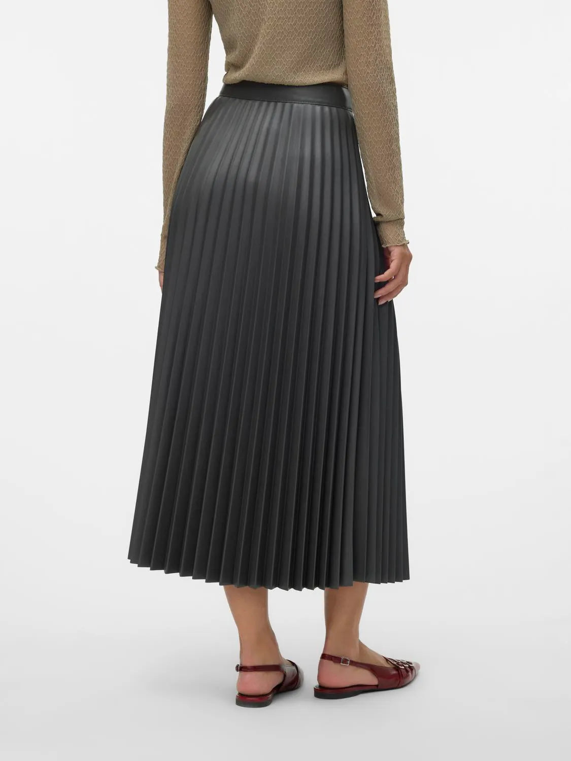 VERO MODA : Bella Holly Plisse Coated Skirt - Grey