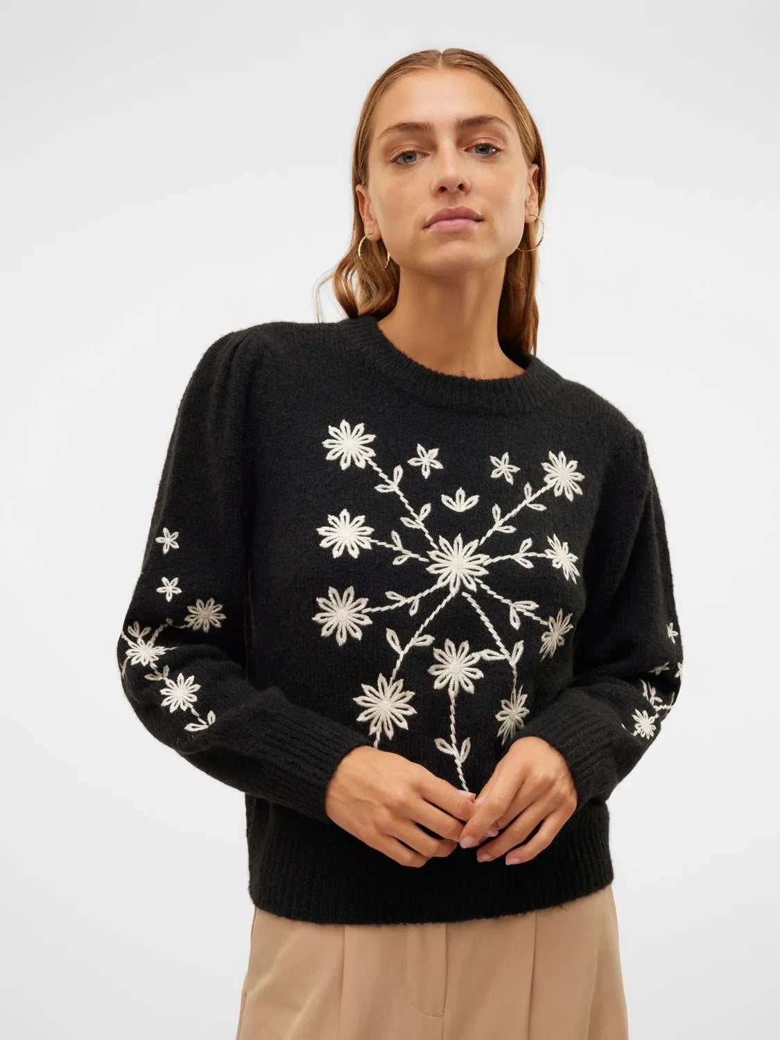 VERO MODA : Embroidered Jumper - Black