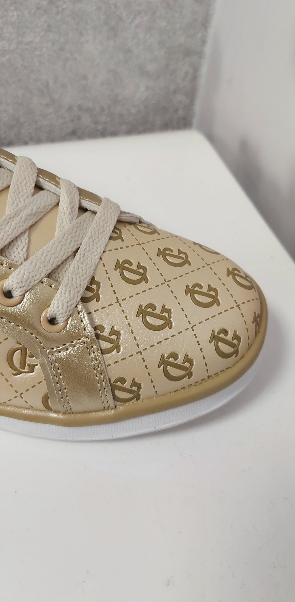 GORDON JACKS : Quilted Trainer