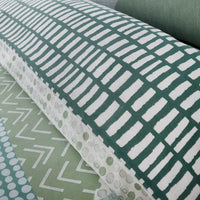 CATHERINE LANSFIELD : Larsson Geo Duvet Set